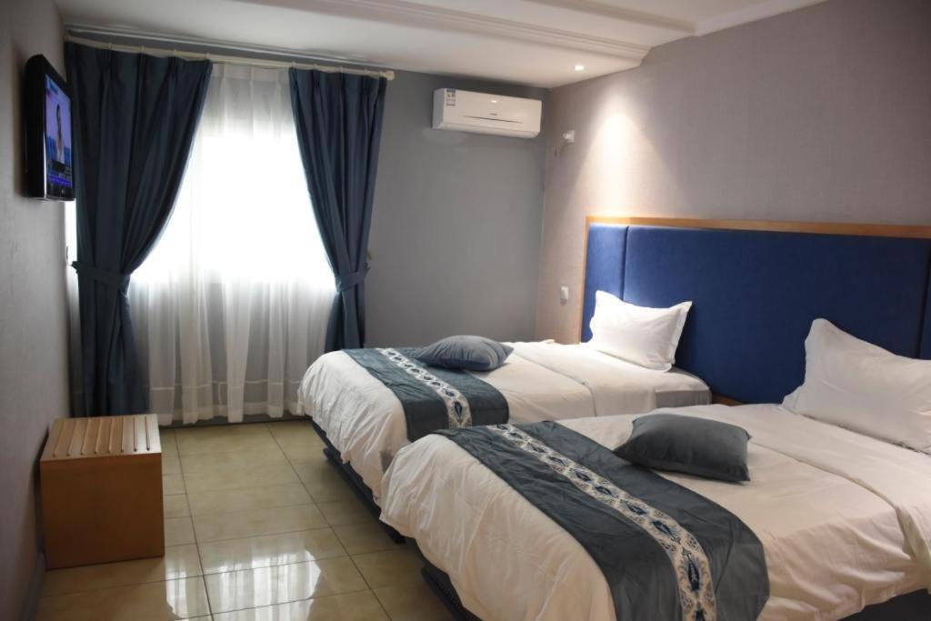 Hotel Royal Palace Douala Exteriör bild
