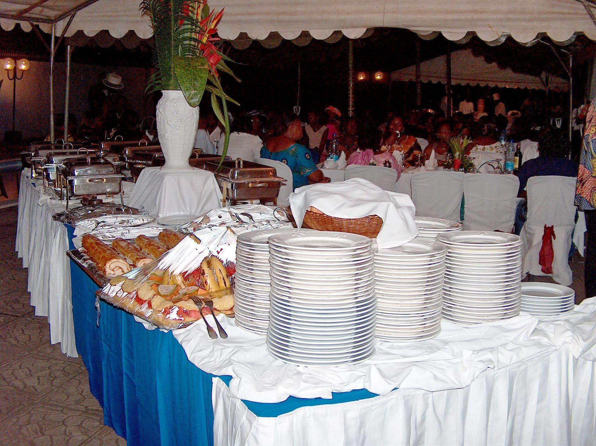 Hotel Royal Palace Douala Exteriör bild